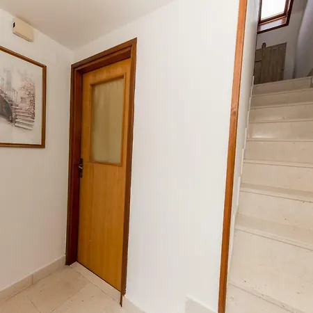 Coccolo Lägenhet Trogir